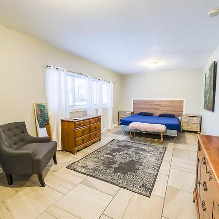 Large 6Br, 6 Bath In The City Of Niagarawatervallen Buitenkant foto