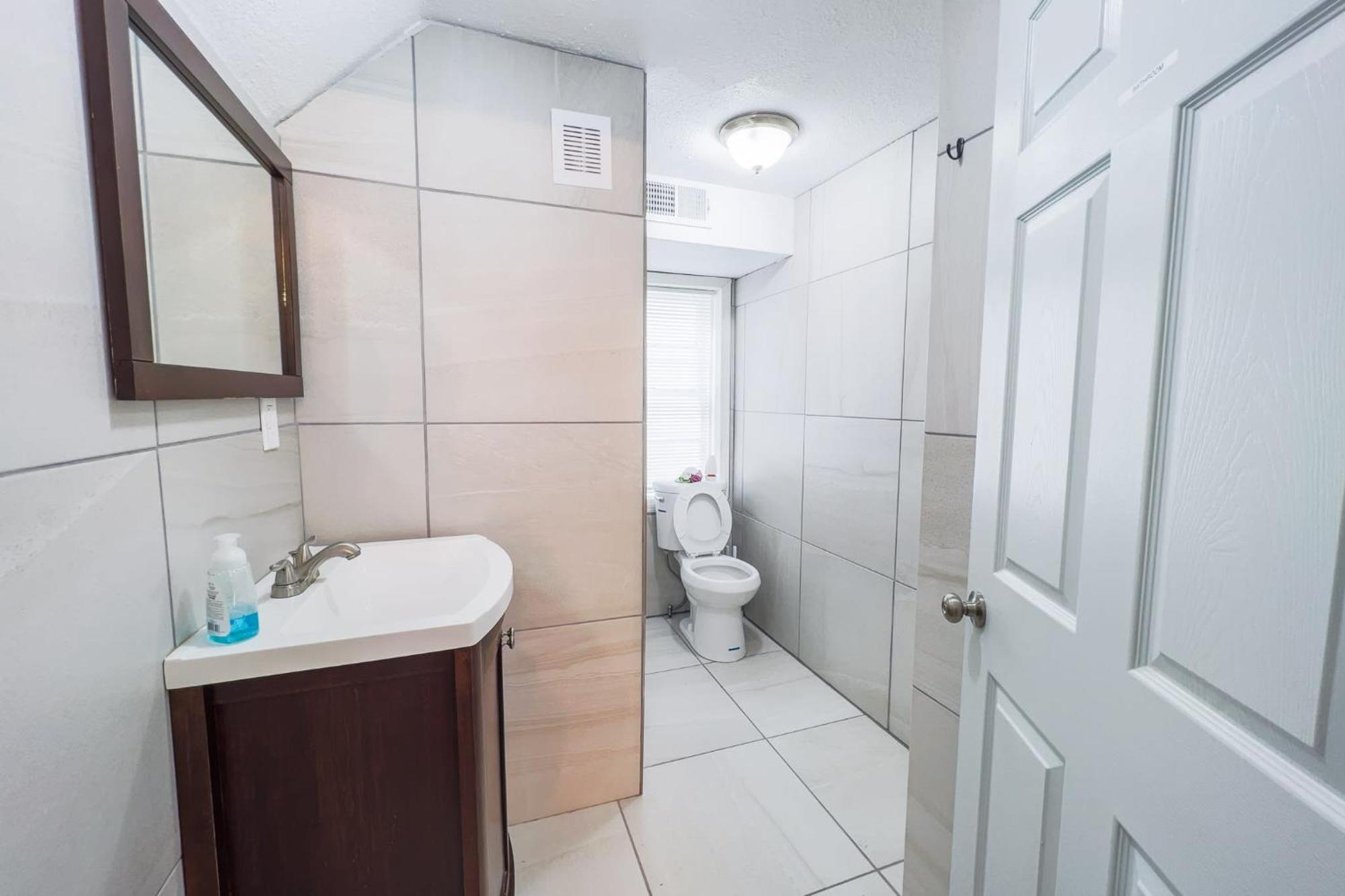 Large 6Br, 6 Bath In The City Of Niagarawatervallen Buitenkant foto