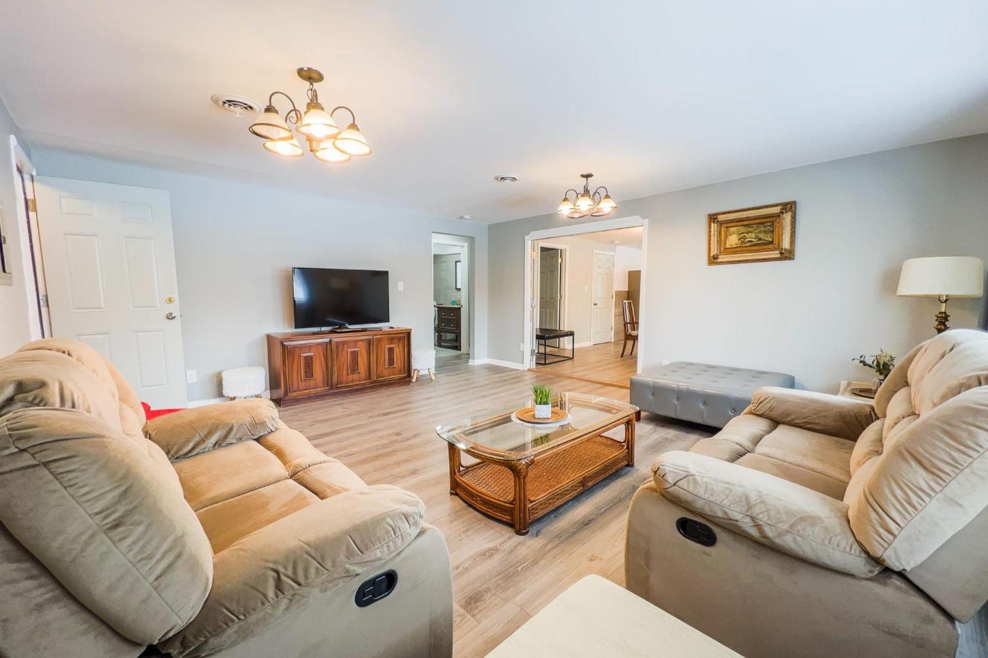 Large 6Br, 6 Bath In The City Of Niagarawatervallen Buitenkant foto
