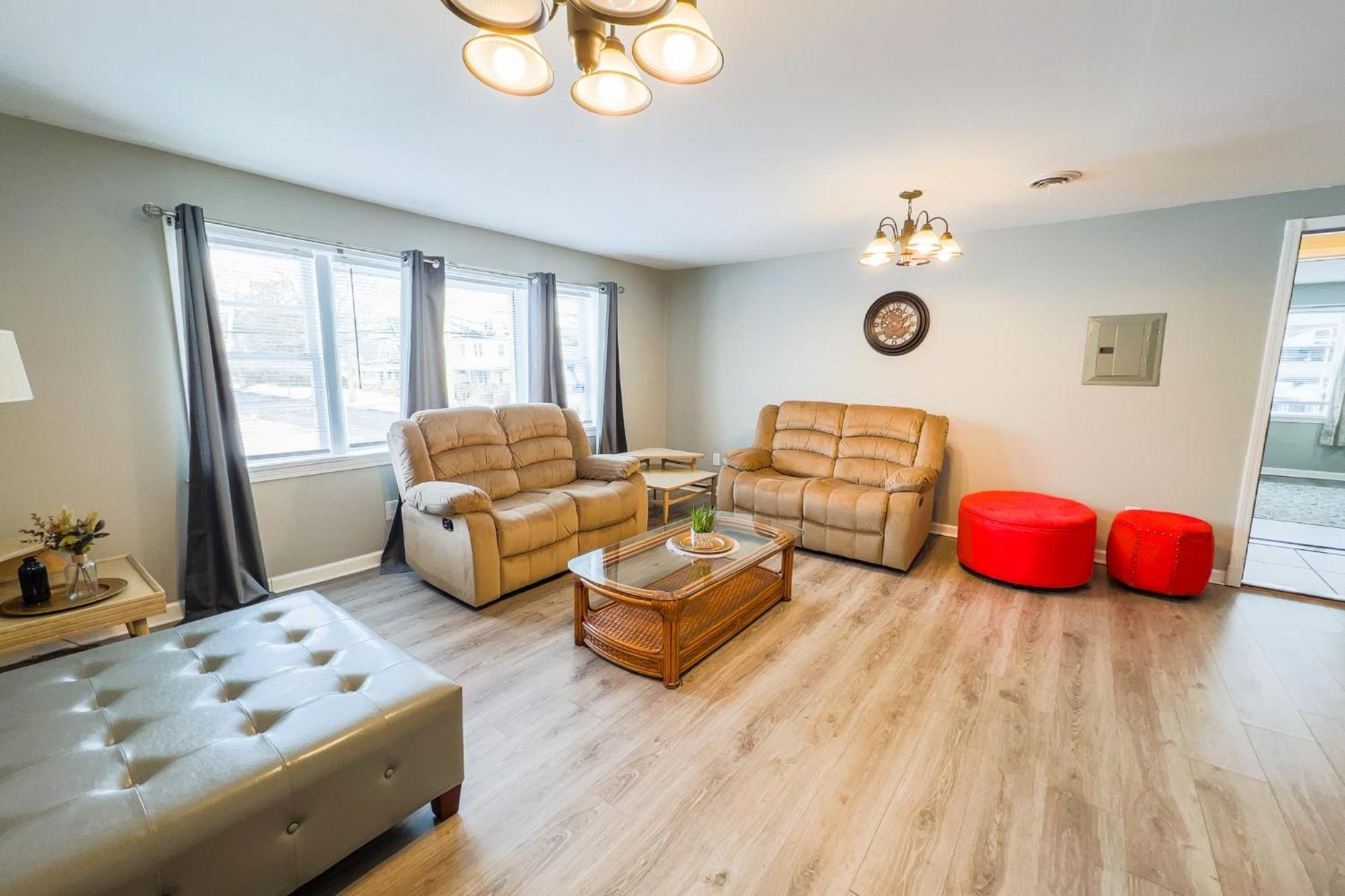 Large 6Br, 6 Bath In The City Of Niagarawatervallen Buitenkant foto